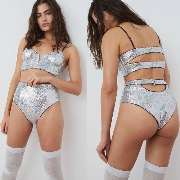 For love and lemons silver sequin panty size xxs micro short - Picture 1 of 5